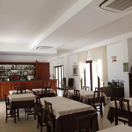 Agri Conte Salentino 3*